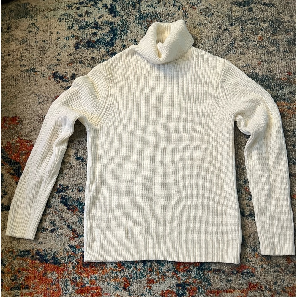 White turtle neck